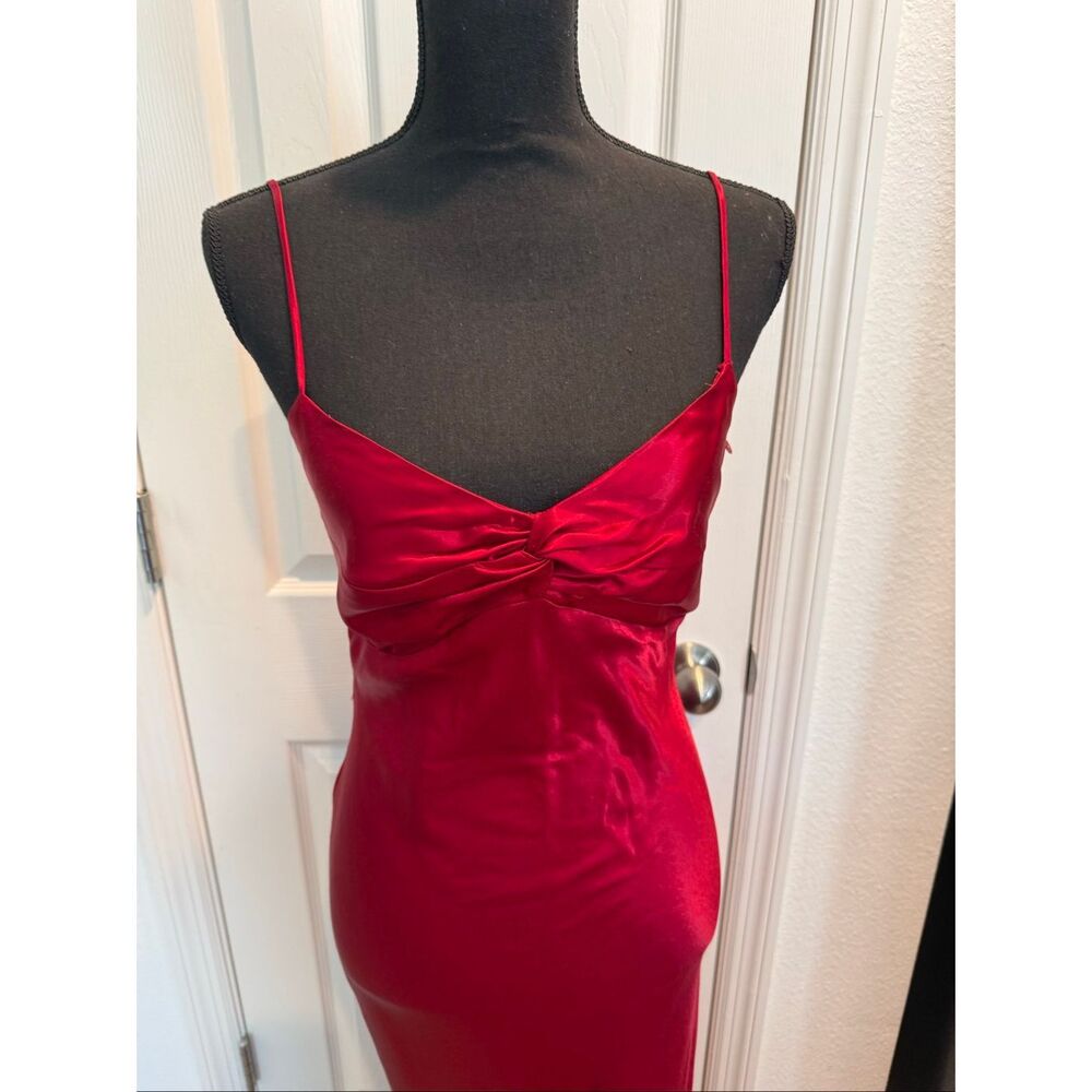 Kiki U.S.A Red Satin Maxi Dress Open Back Lace-Up Evening Gown Size S Chic - Picture 3 of 15